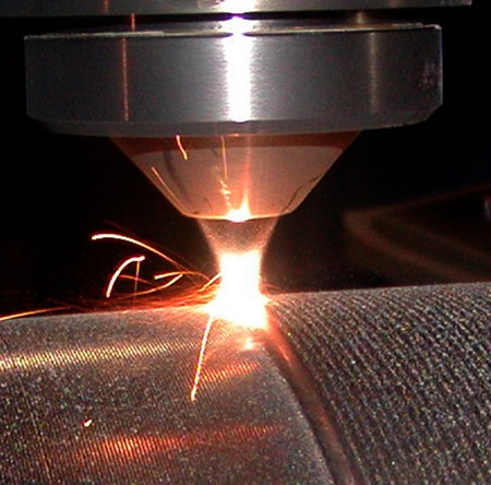 Laser Cladding – Công Nghệ Phun Phủ Bằng Tia Laser